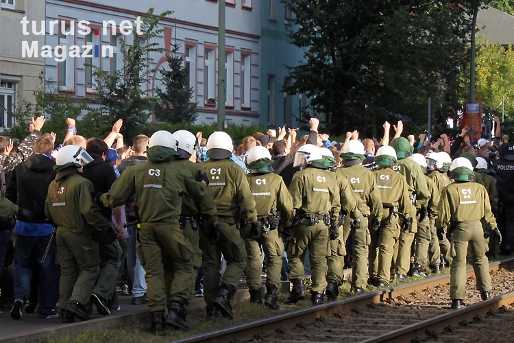 Polizeiliche Maßnahmen vor dem Berliner Derby