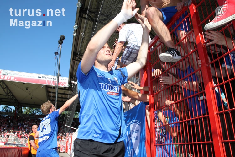 Spieler des VfL Bochum feiern den Auftaktsieg