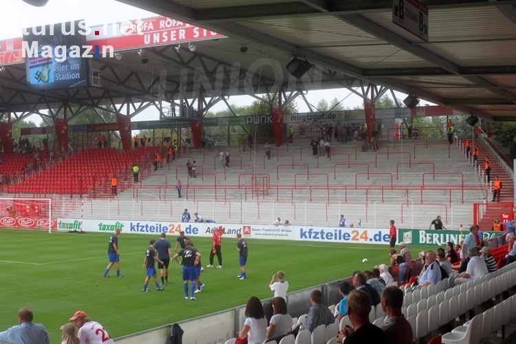 17:30 Uhr - leerer Gästeblock im Stadion Alte Försterei ...