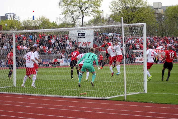 Rot-Weiss Essen bei Fortuna Köln, 30.03.2014