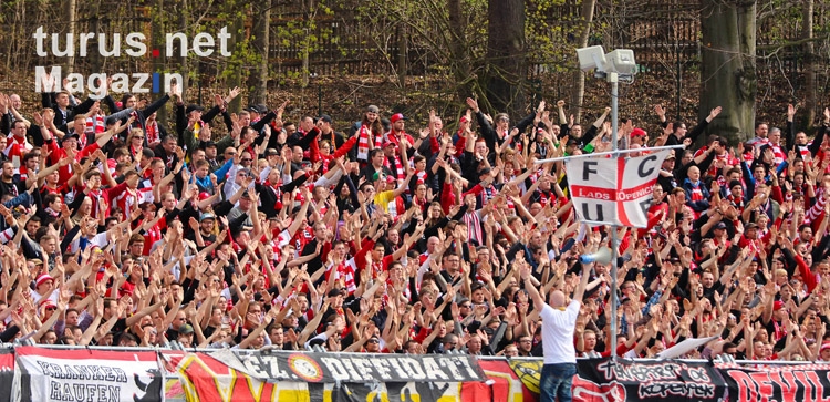 Fans des 1. FC Union Berlin in Aue