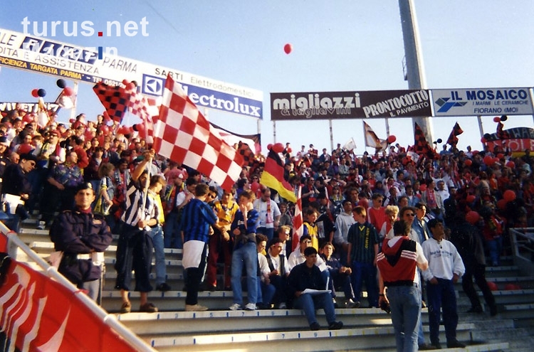 Bayer 04 Leverkusen Fans beim AC Parma, 1995