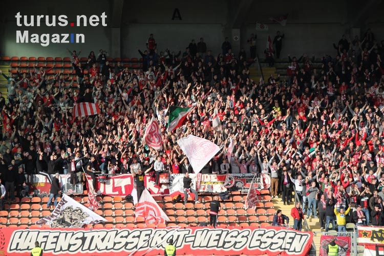 RWE Fans in Krefeld November 2014