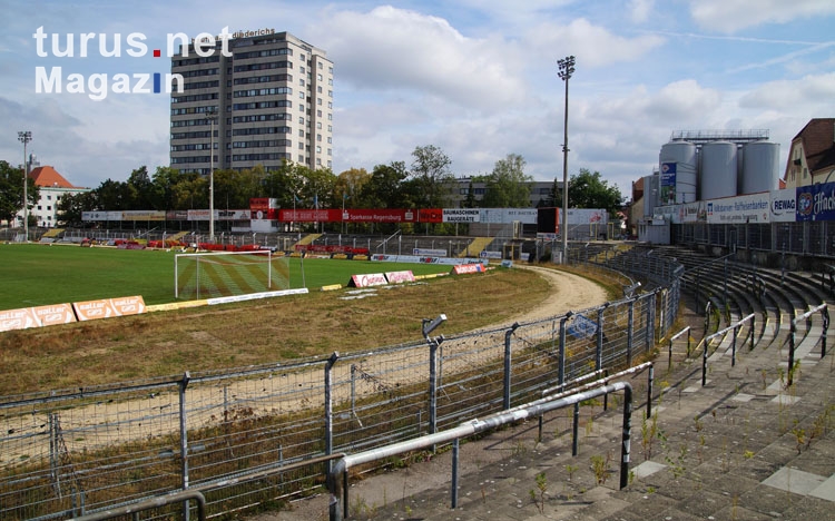 Foto: Jahnstadion, August 2015 - Bilder von SSV Jahn ...