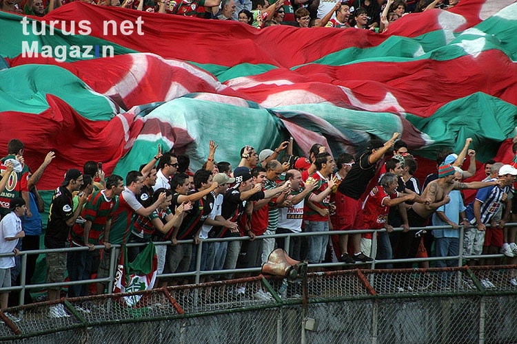 Blockfahne der Fans des Portuguesa FC im Mirandão, (Foto: T. Hänsch www.unveu.de)
