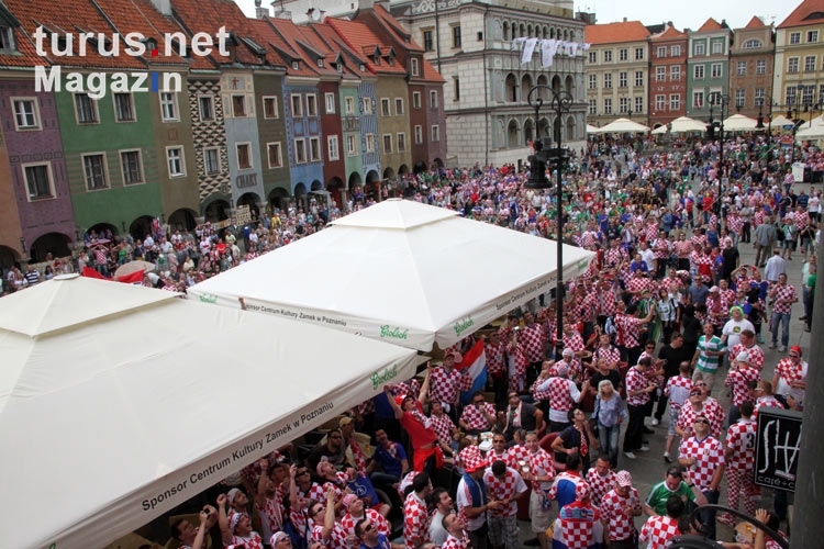 Tausende Fußballfans aus Kroatien zu Gast in Poznan, EM 2012