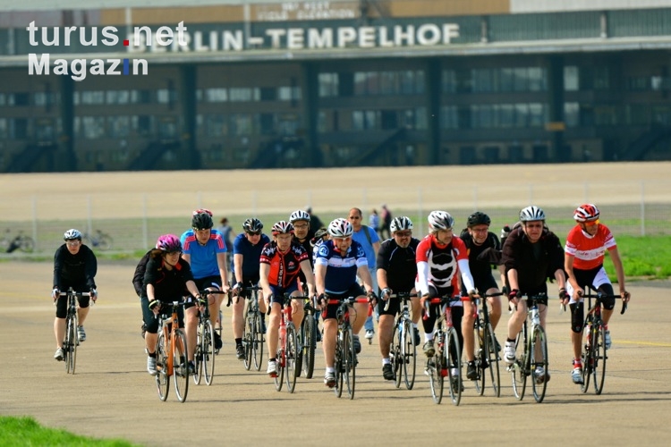 Velothon 2013: Trainingstag auf dem Tempelhofer Feld