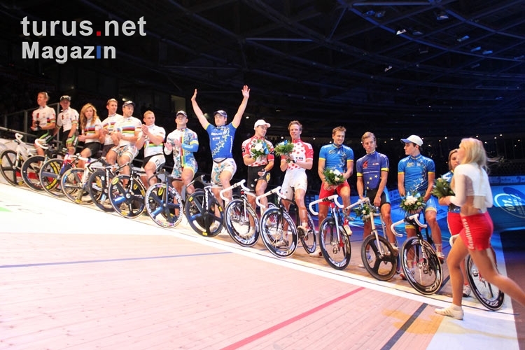 Die Reihe der Weltmeister und Europameister beim 101. Berliner Sechstagerennen 2012 im Velodrom