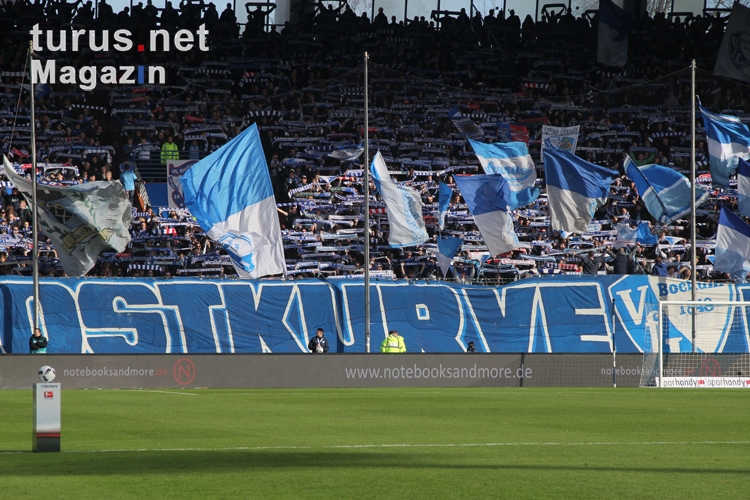 Ostkurve Schal und Banner Intro gegen Karlsruhe