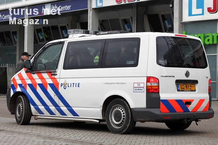 Fahrzeug der Politie in der Niederlande - holländische Polizei