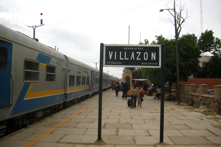 Bahnhof der bolivianischen Stadt Villazón an der Grenze zu Argentinien