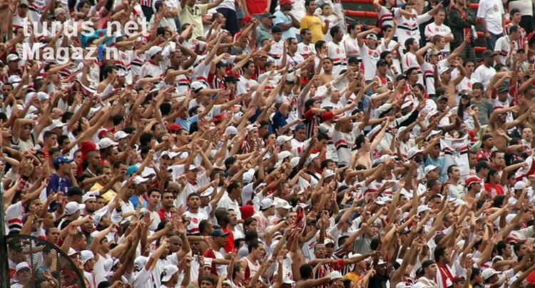 Phantastische Atmosphäre beim Stadtduell FC São Paulo - SE Palmeiras, (Foto: T. Hänsch www.unveu.de)