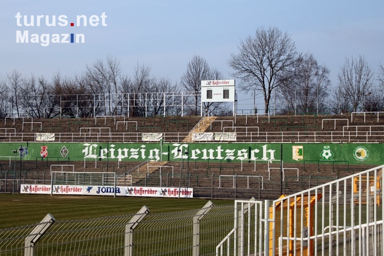 Stehplätze der Ultras hinter dem Tor, Alfred-Kunze-Sportpark