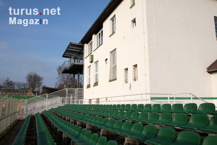 Alfred-Kunze-Sportpark, Spielstätte der BSG Chemie und der SG Leipzig Leutzsch