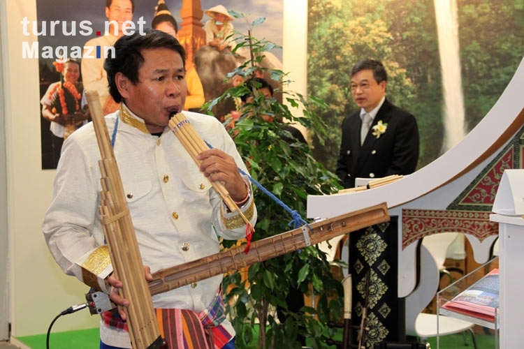 Asiatische Länder zeigen sich auf der Reisemesse ITB 2012 gern mit Musik