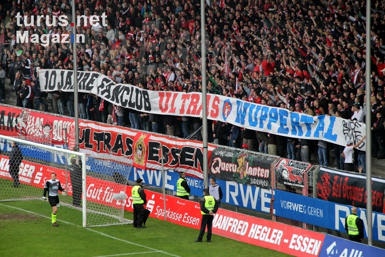 Banner: 10 Jahre Fanclub Ultras Wuppertal