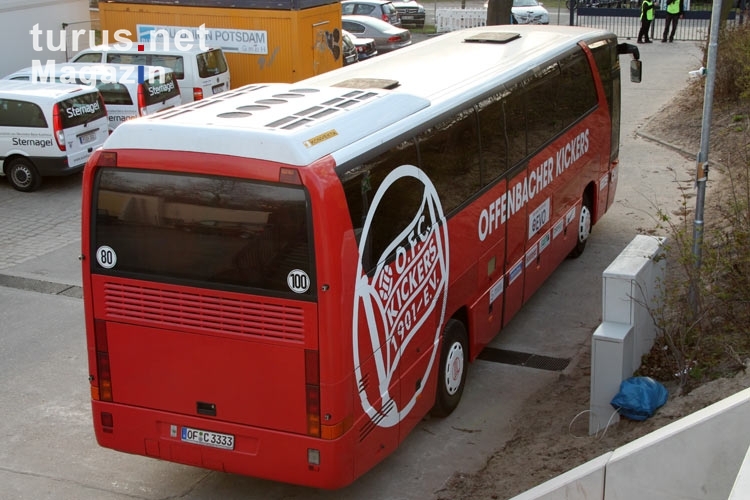 Mannschaftsbus der Kickers Offenbach