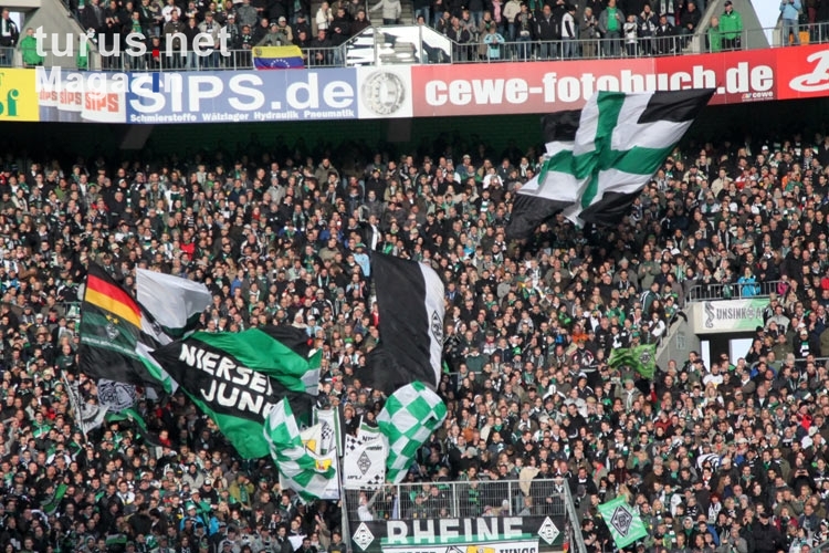 Fans von Borussia Mönchengladbach beim Heimspiel gegen Hertha BSC