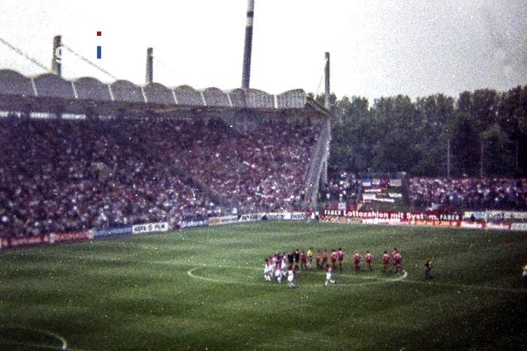 Ulrich-Haberland-Stadion, Anfang 90er