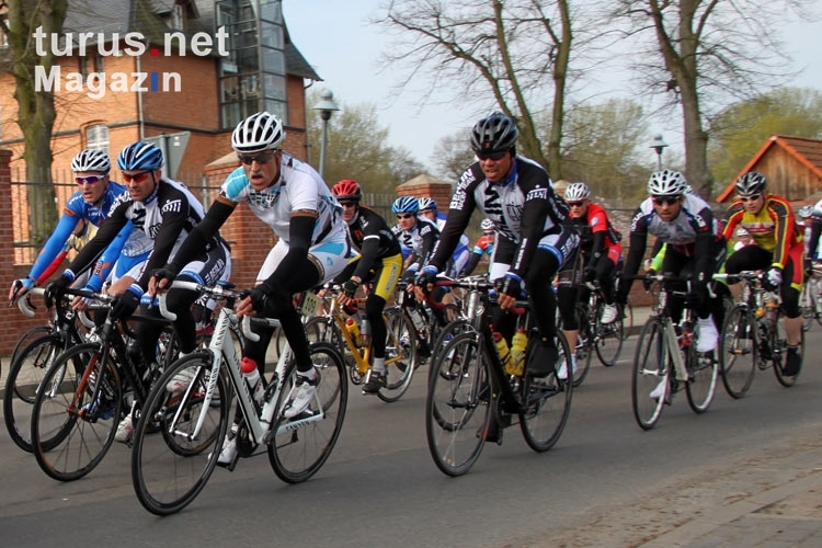 Große Spitzengruppe des Jedermannrennens, Storck Bicycle MOL Cup 2012