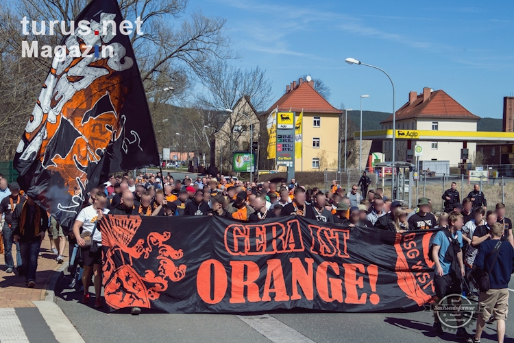 Marsch der Wismut-Fans in Saalfeld