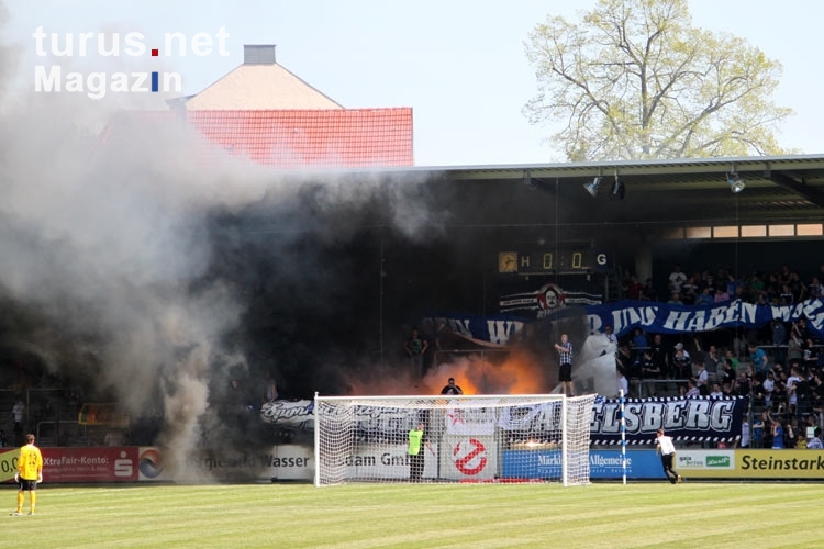 Gefährliche Pyro-Aktion im A-Block der Babelsberger Ultras