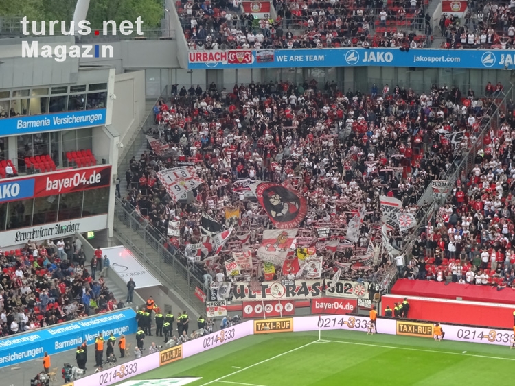 VfB Stuttgart Fans in Leverkusen April 2018