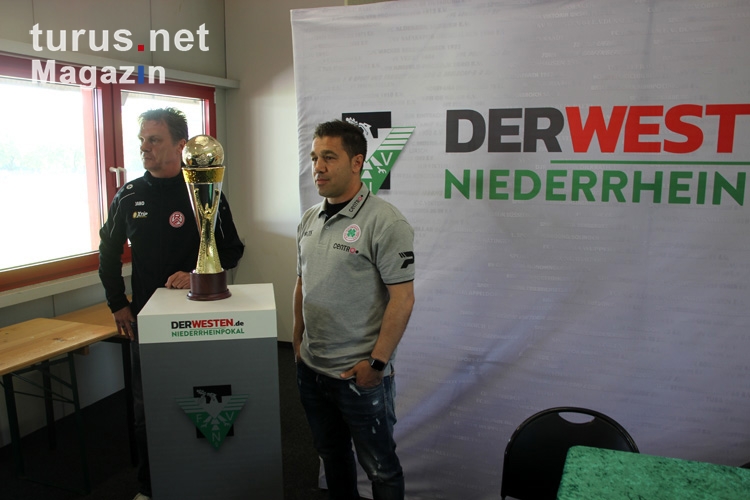 Karsten Neitzel Trainer RWE Pressekonferenz Pokalfinale