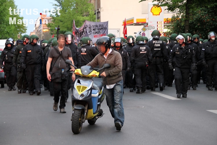 Revolutionäre Demonstration am 1. Mai 2012 in Berlin