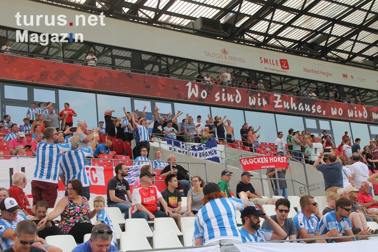 Fans von Huddersfield Town in Essen 21. Juli 2018