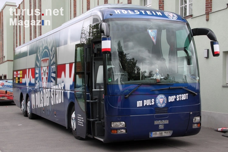 Mannschaftsbus von Holstein Kiel, Saison 2011/12