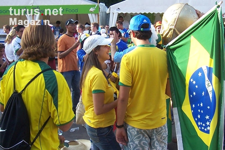 Brasilien-Fans auf einer Fanmeile