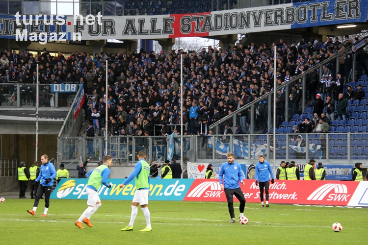 Gästeblock Rostock in Duisburg gegen Krefeld