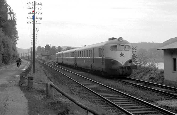 Lokomotive am Bahnhof Bad Schandau (1955)