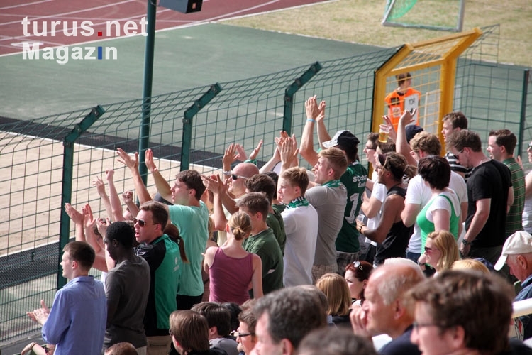 Anhänger des SC Gatow beim Berlin Pokalfinale 2012 im Jahn-Sportpark
