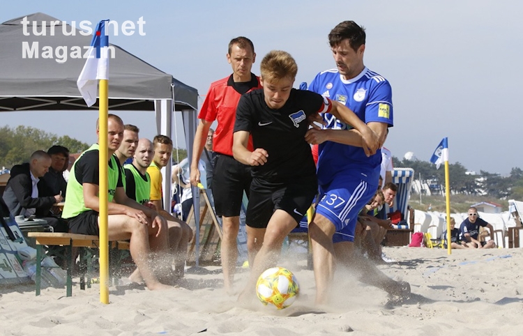 1. FC Versandkostenfrei vs. Hertha BSC (Beachsoccer)