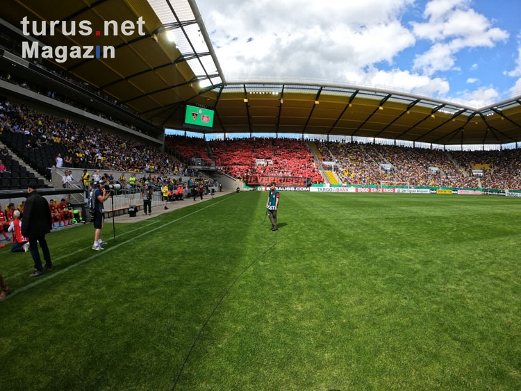 Innenraum Tivoli Stadion Aachen DFB Pokal 2019