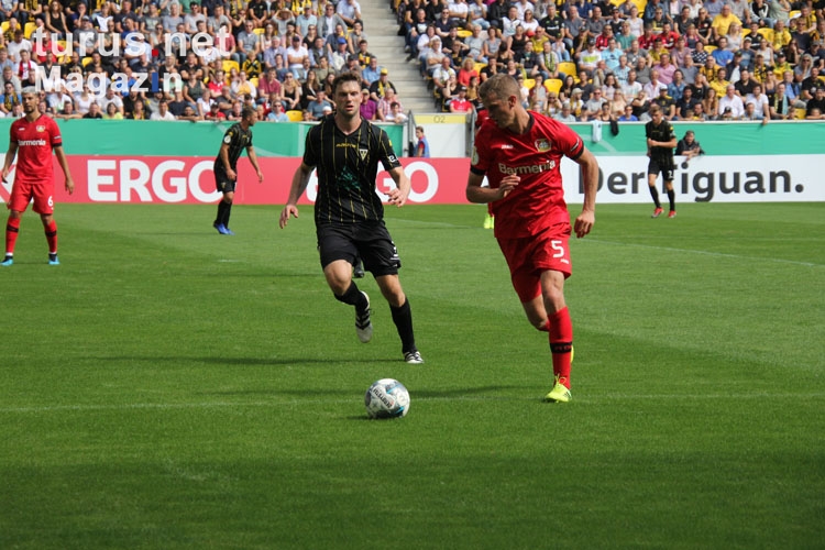 Bayer 04 Leverkusen in Aachen Spielfotos