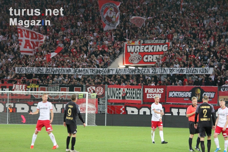 Köln, Dortmund, Essen Ultras Banner