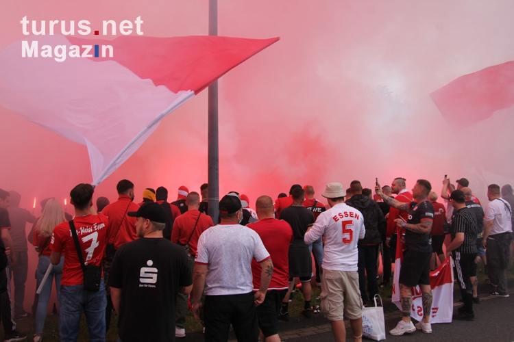 Saisonfinale Rot-Weiss Essen Verabschiedung der Mannschaft Stadion Essen 05-06-2021