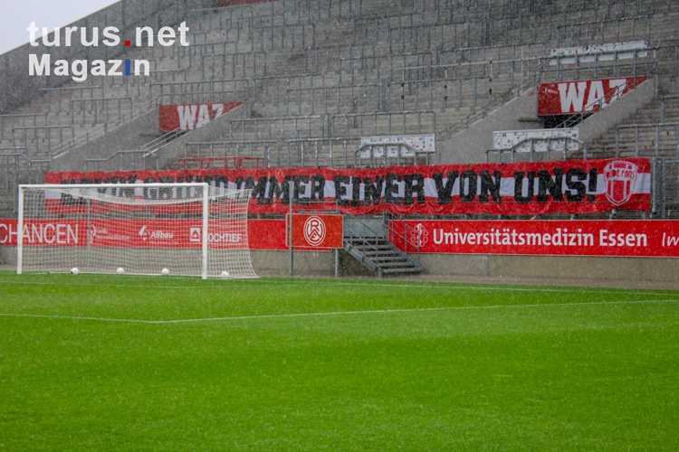 Kevin Grund Banner Rude Fans Test Rot-Weiss Essen vs. 1. FC Bocholt 14-07-2021