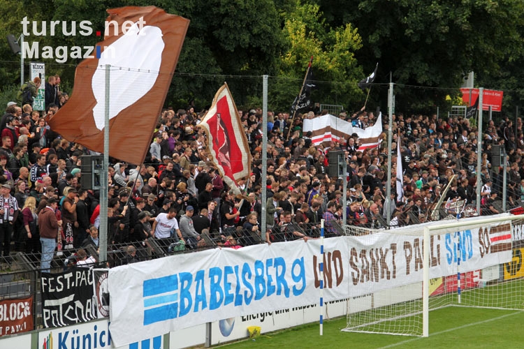 Friedliche Stimmung beim Freundschaftsspiel Babelsberg 03 - FC St. Pauli