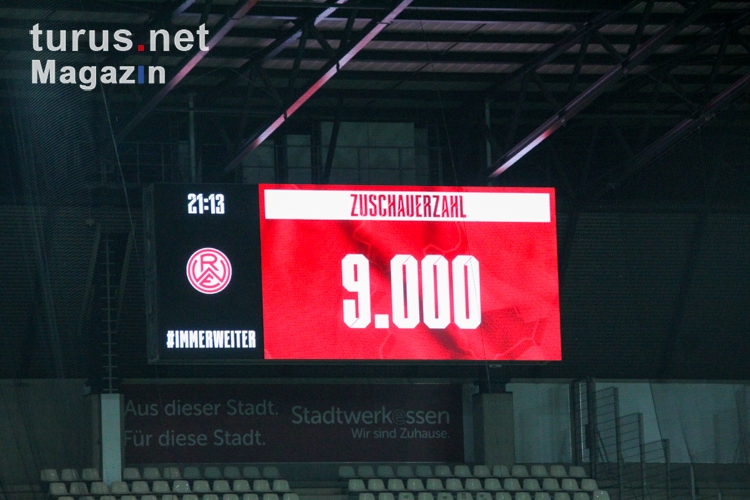 Zuschauerzahl 9.000 Rot-Weiss Essen vs. VfB Homberg 10-09-2021 Spielfotos