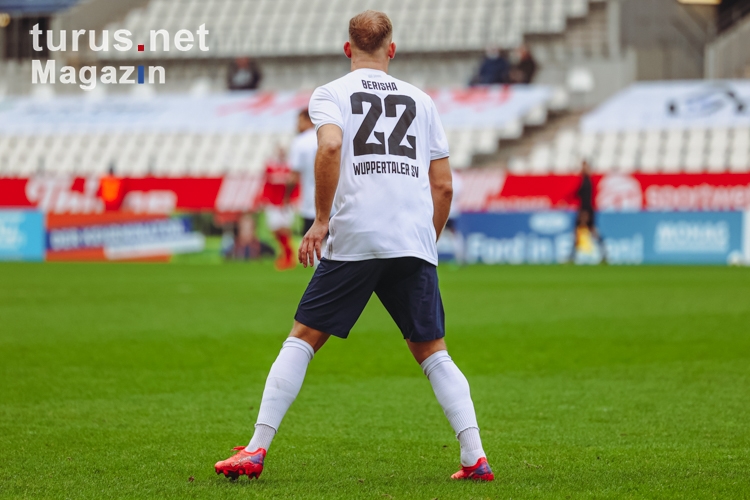 Durim Berisha Rot-Weiss Essen vs. Wuppertaler SV Spielfotos 23-01-2022