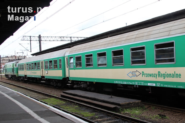 Regio-Zug der Przewozy Regionalne von Jelenia Góra nach Gniezno