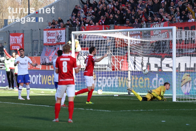 Rot-Weiss Essen vs. KFC Uerdingen Spielfotos 19-03-2022