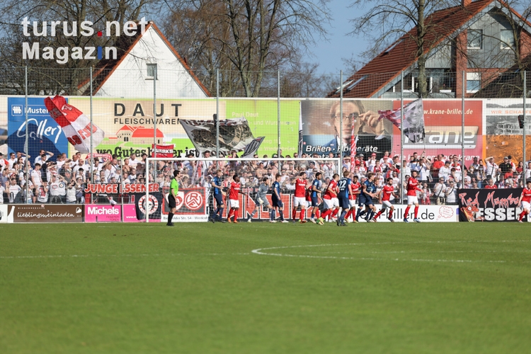 SC Wiedenbrück vs. Rot-Weiss Essen Spielfotos 26-03-2022