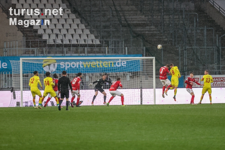 Rot-Weiss Essen vs. 1. FC Köln U21 Spielfotos 01-04-2022