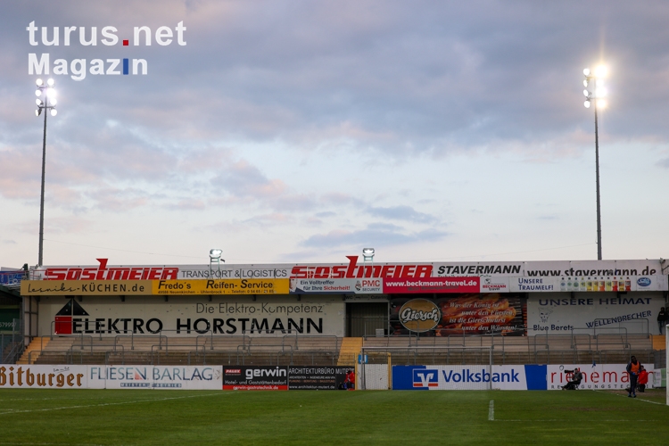 Stadion am Lotter Kreuz Sportfreunde Lotte vs. Rot-Weiss Essen 22-04-2022