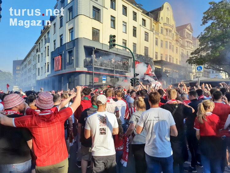 Rot-Weiss Essen Fanmarsch nach dem Aufstieg in die 3. Liga 14.05.2022